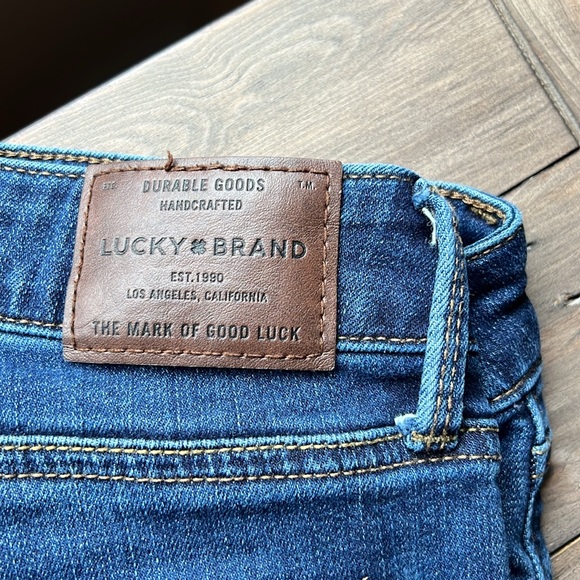 EUC Lucky Brand Lolita skinny jeans sz 10/30 - Picture 2 of 6